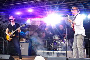 AYX体育官网-德甲节奏飞快：速度与力量齐飞！，德甲强度